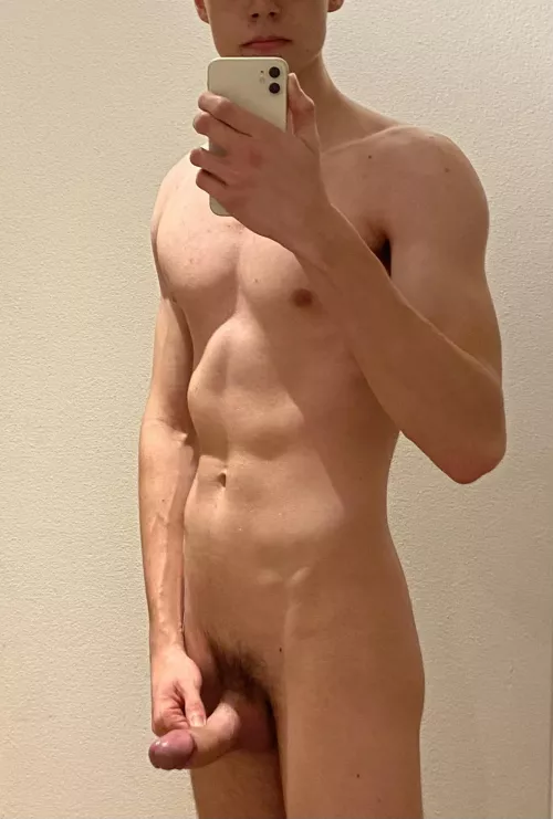 I need you to rate my 18yo body