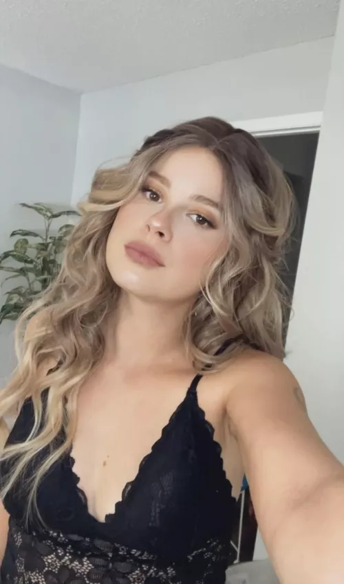 I only look sweet + innocent