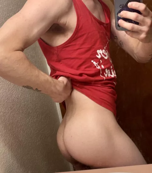 I prefer to top, but my ass is ready to vers π