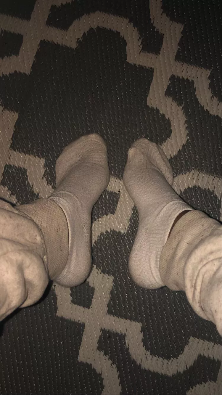 I rarely wear white socks β¨ I rarely wear white socks β¨