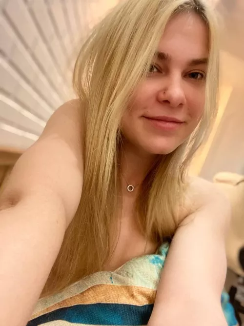 I really like my outfit, I think you would like it too if you saw more pictures of me without the outfit