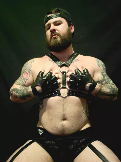 I really love leather π₯΅
