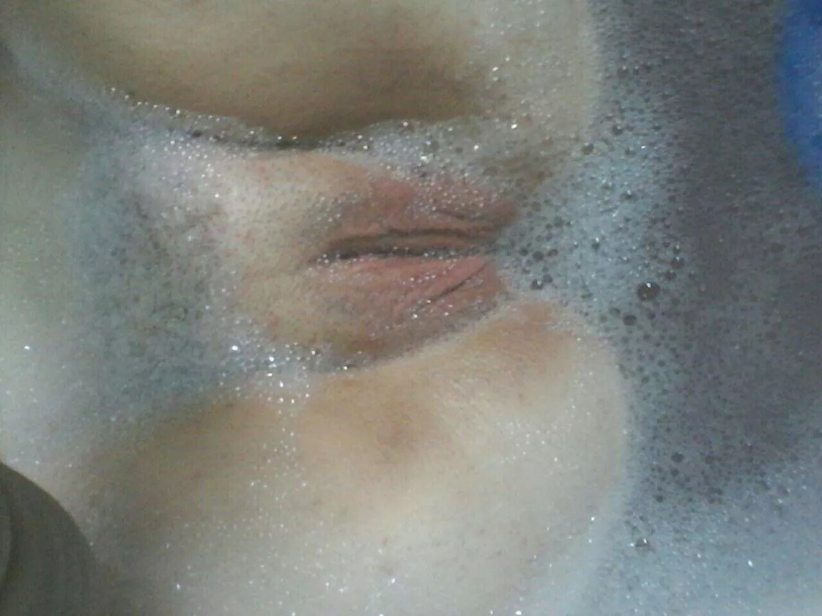 I really need a lady to help take care of me on this lonely morning 😇