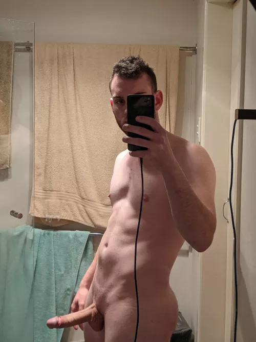 I really need to clean this mirror... πͺ