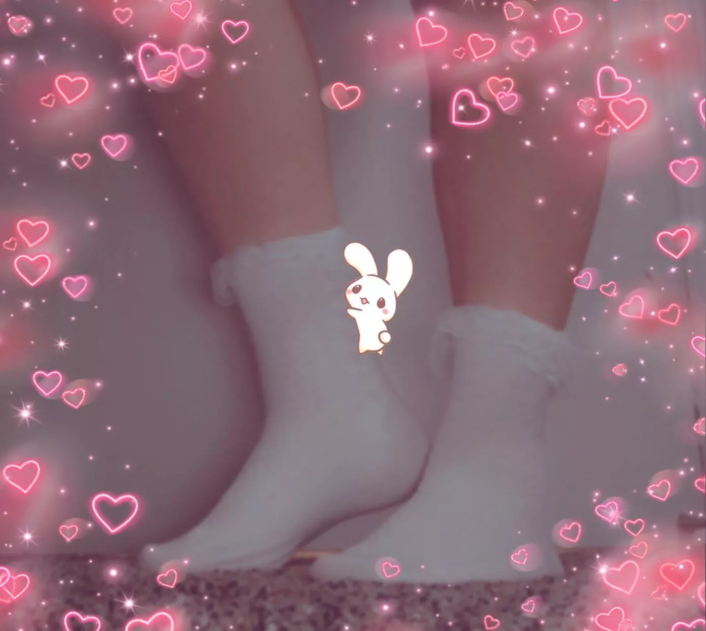 I really wanna get a Bunny stuffieeee hehe 💕🐰