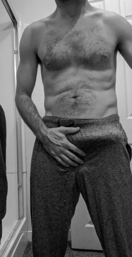 I see why people say not to wear gray pants in public I see why people say not to wear gray pants in public