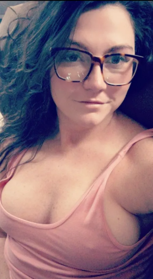 I should be taking Christmas decorations down but I can't stop rubbing my bean