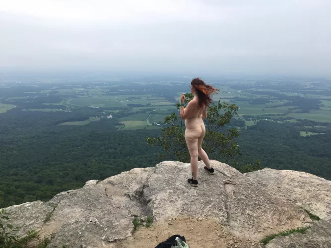 I should probably not be this naked here. 😅 I should probably not be this naked here. 😅