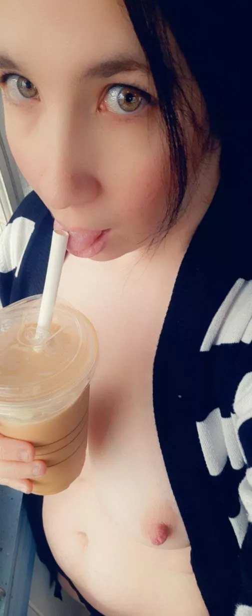 I tasted you in my dream. I woke up knowing what I wanted for breakfast 😈😜