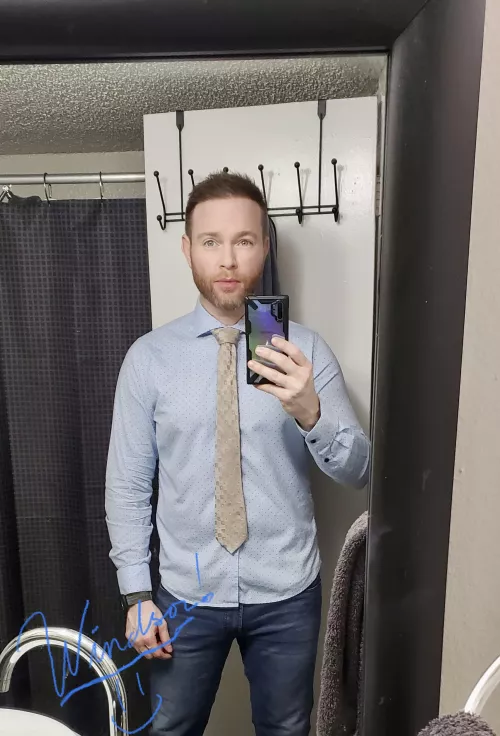 I taught myself how to tie a Windsor knot yesterday! I taught myself how to tie a Windsor knot yesterday!