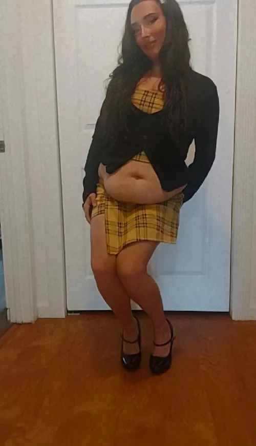 I think I like this school girl look..belly hanging over 🤩 I think I like this school girl look..belly hanging over 🤩
