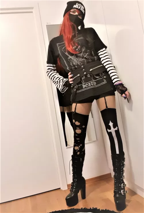 I think I might need some bigger oversized shirts cause you can very easily see my shorts in here I think I might need some bigger oversized shirts cause you can very easily see my shorts in here