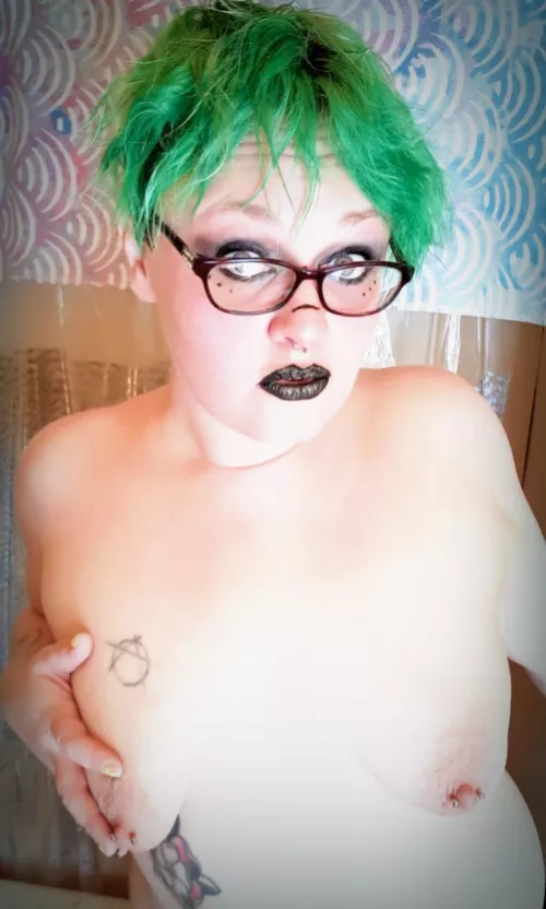 I think I need to stop being lazy and spike the 'hawk