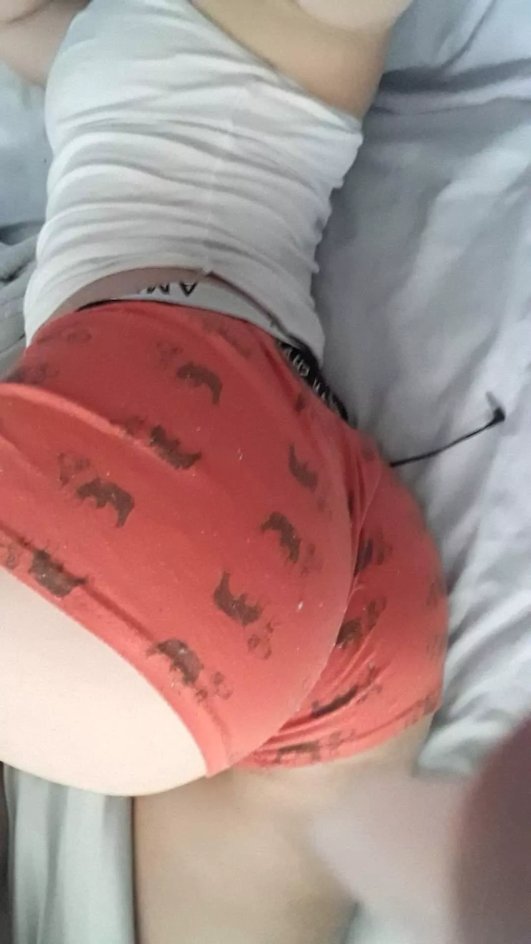 I think it’s time to lighten up your feed with my ass❤️ I think it’s time to lighten up your feed with my ass❤️