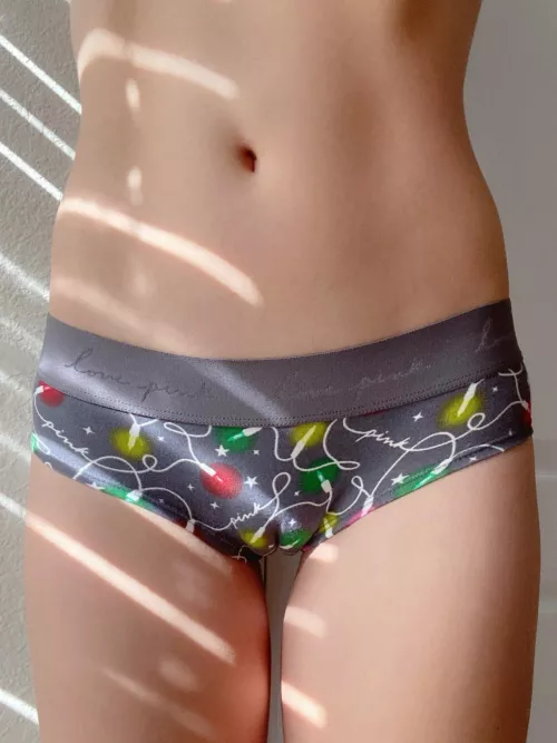I think the panties could be tighterโฆ ๐