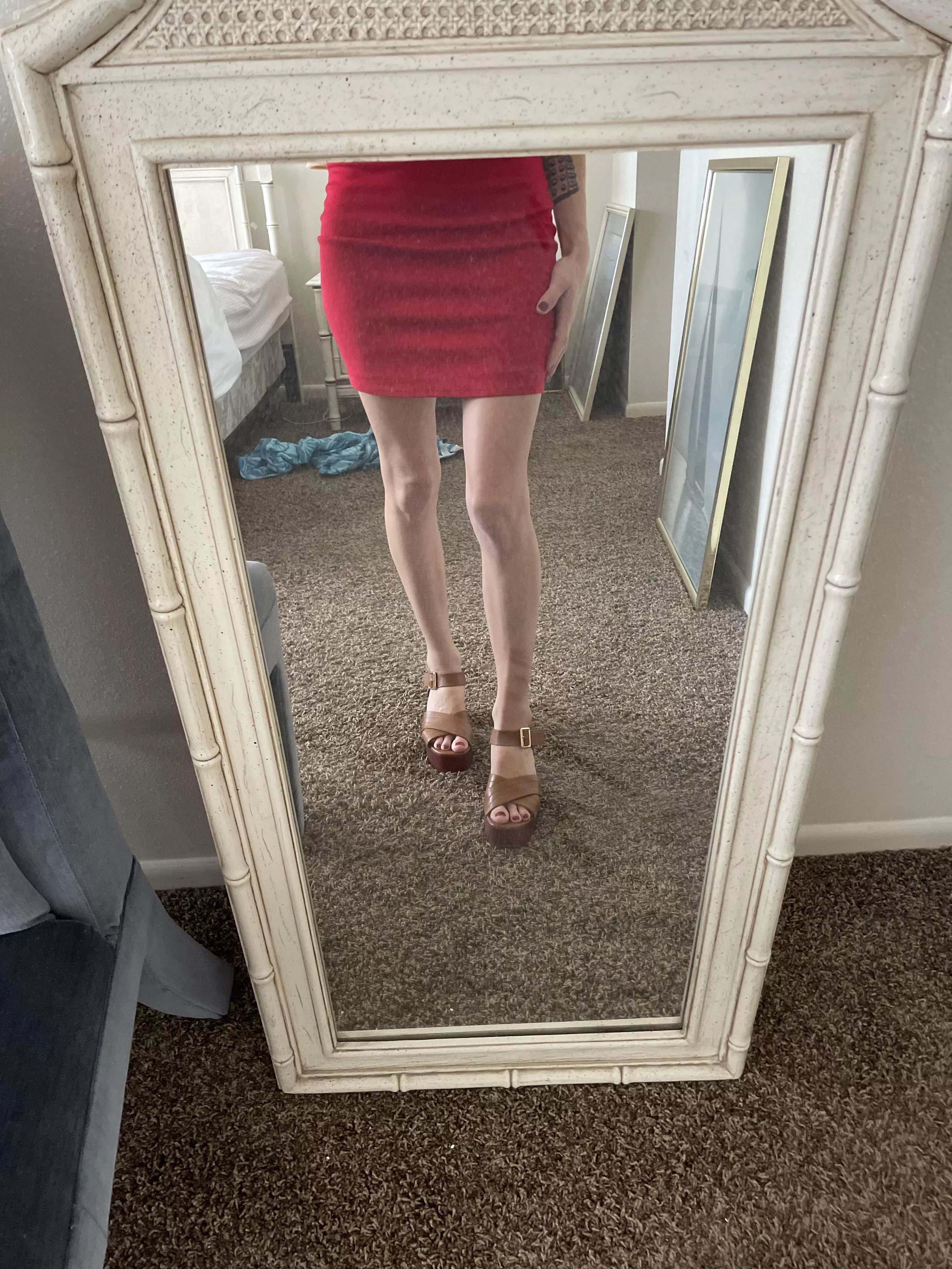 I used to be bullied and called Colt Legs. This one is for any knobby knee lovers ??