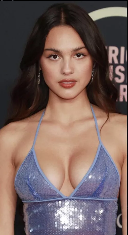 I wanna fuck this cutie so hard 🥵🥵 (Olivia Rodrigo) I wanna fuck this cutie so hard 🥵🥵 (Olivia Rodrigo)