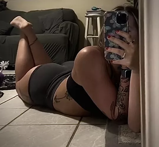 i wanna hump 🥺 i wanna hump 🥺