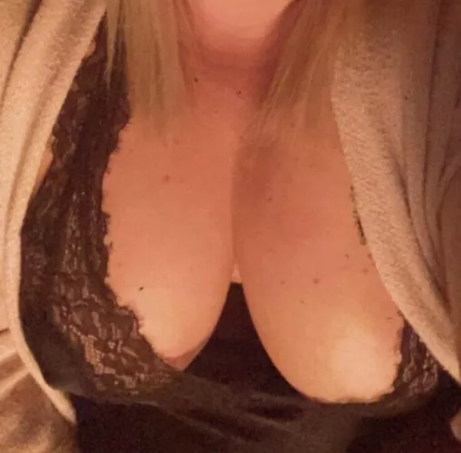 I wanna play so bad…. 💋