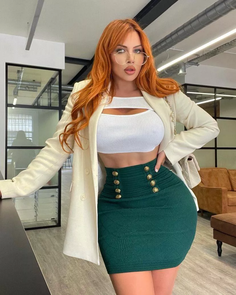 I want a bimbo secretary I want a bimbo secretary