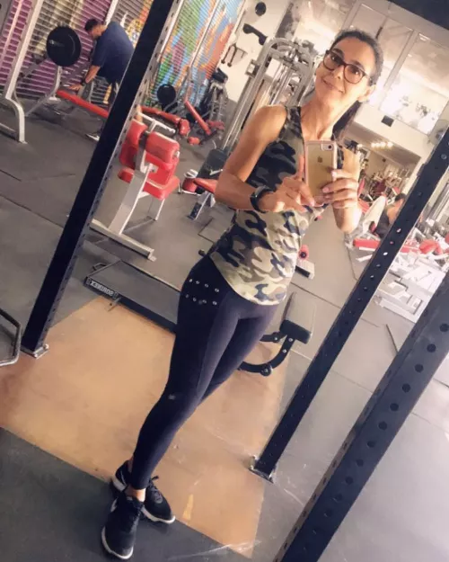 I want my tight Mexican mom to get pounded so rough. DM