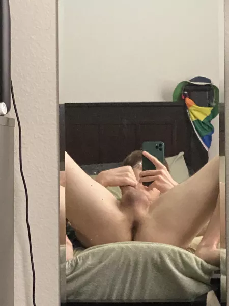 I want my twink hole filled so bad rn π©