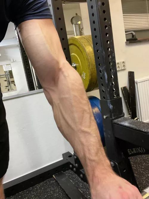 I want someone to grip me like this. I want someone to grip me like this.