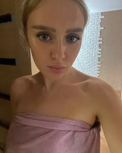 I want to be the bitch you spank every night for bad behavior I want to be the bitch you spank every night for bad behavior