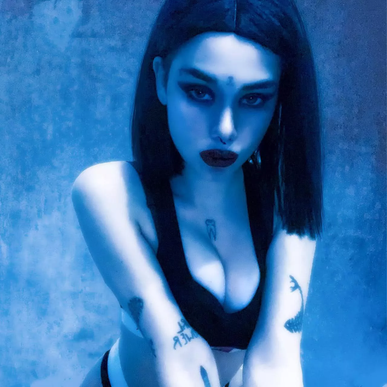 I want to be your mistress 😈 I want to be your mistress 😈