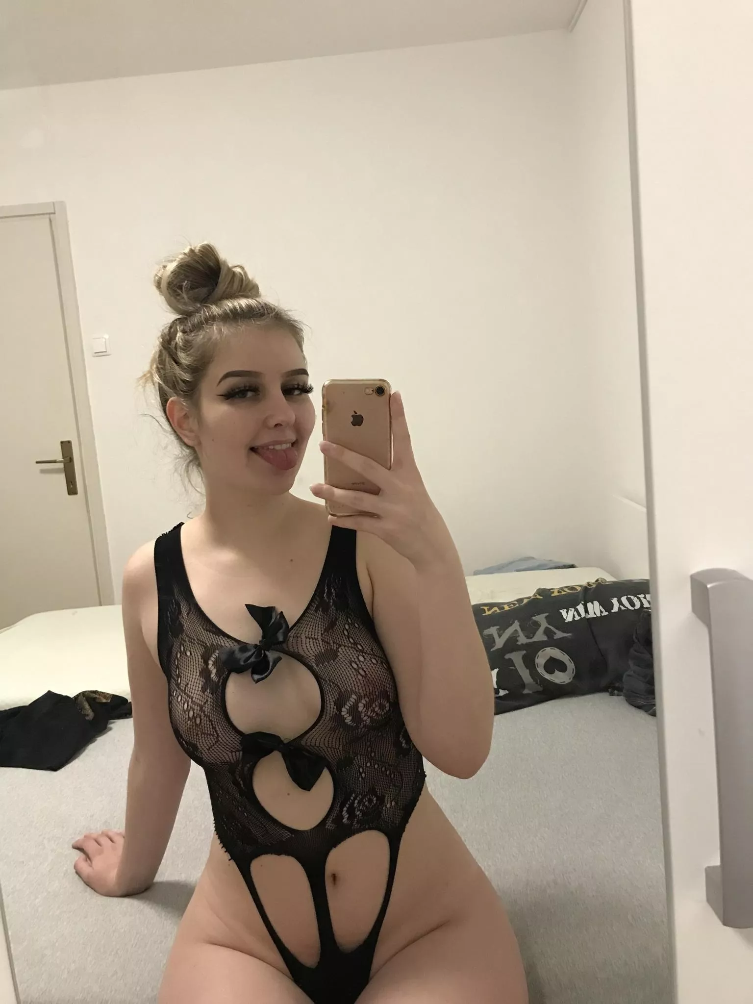 I want to fuck one lucky Redditor. Who wants to be the one? � I want to fuck one lucky Redditor. Who wants to be the one? �