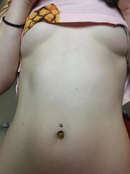 I want to prove to my husband that a few people on here that would want to fuck me!