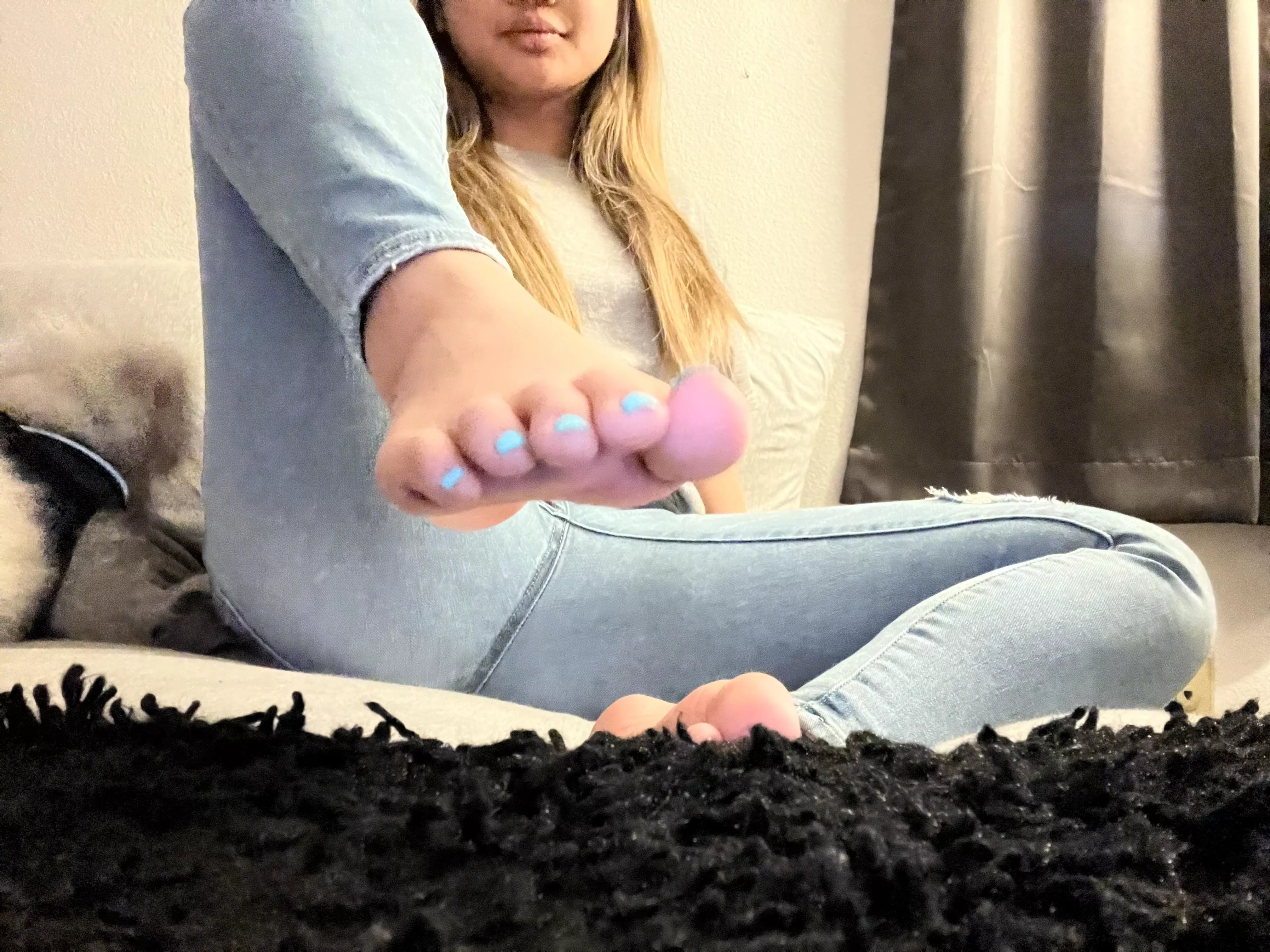 I want to shove my toes in your mouth I want to shove my toes in your mouth