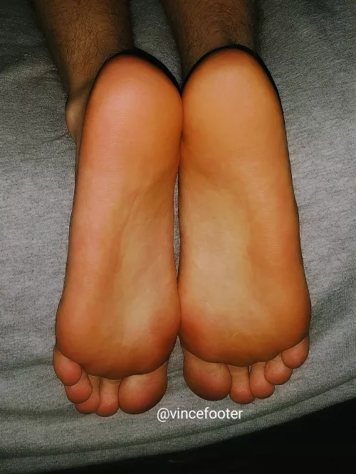 I want you to cum on my soles so you can lick it off! 💦