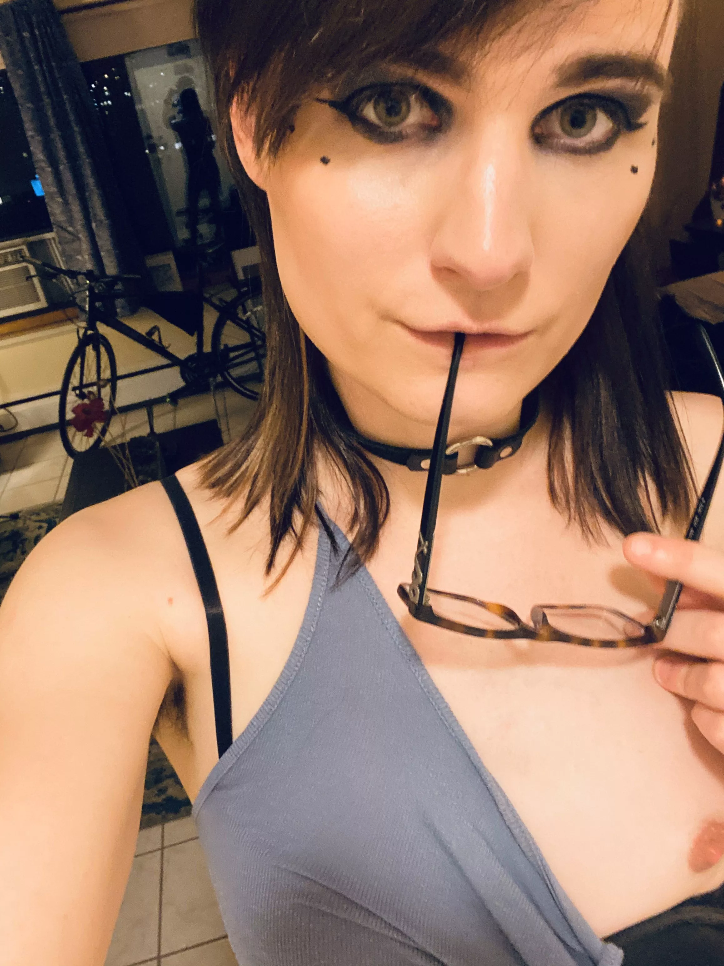 I want you... to put it... in my mouth... I want you... to put it... in my mouth...