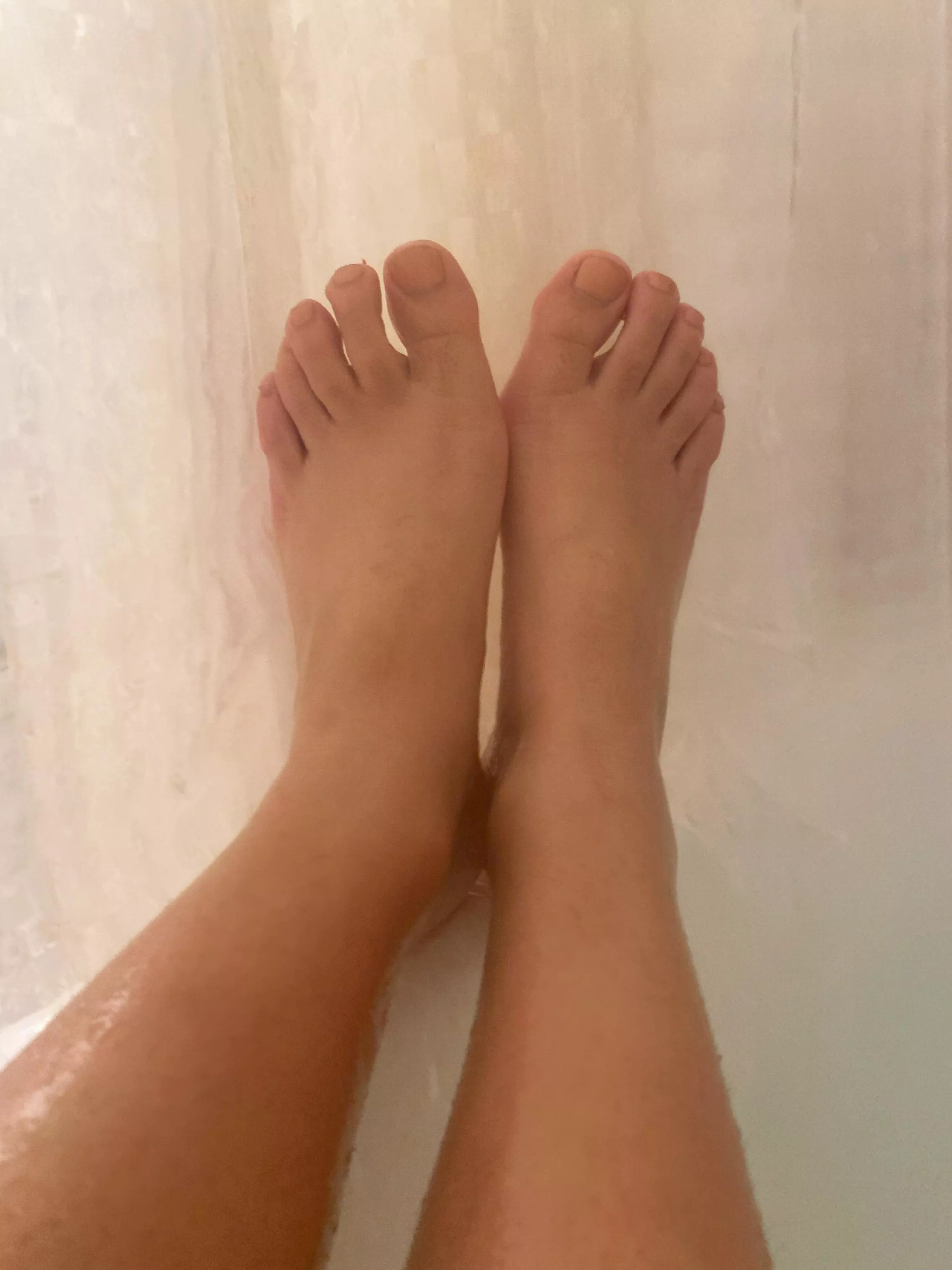 I wanted my toes to match my vag