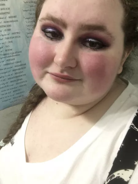 I was going to delete this picture but thought Iβd post it here to get some confidence? Sorry itβs nothing NSFW, Iβm a shy girl who is just trying to see if anyone would find someone like me even half decent I was going to delete this picture but thought Iβd post it here to get some confidence? Sorry itβs nothing NSFW, Iβm a shy girl who is just trying to see if anyone would find someone like me even half decent