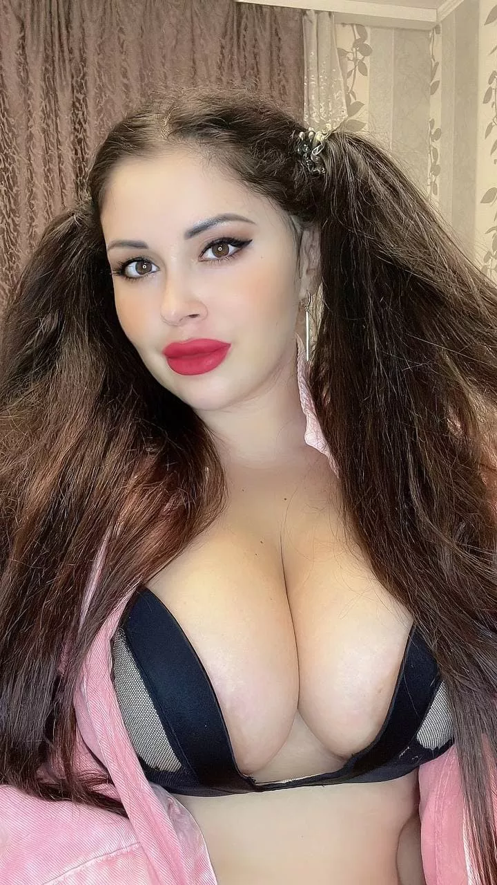 🙄 I was naughty today , what will I get for it ?😵