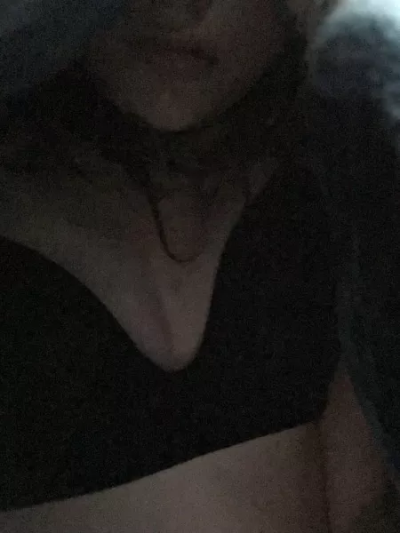 I was next to my brother, so Iβm under the cover lmao