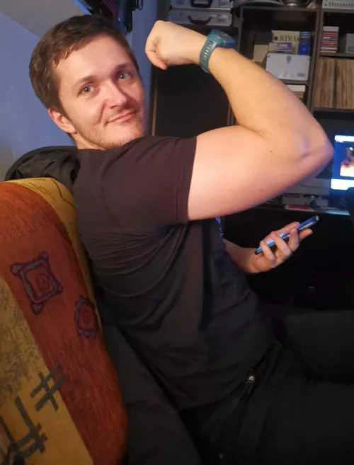 I was told I have a nice biceps here. Only positive side of me getting fatter during holidays.