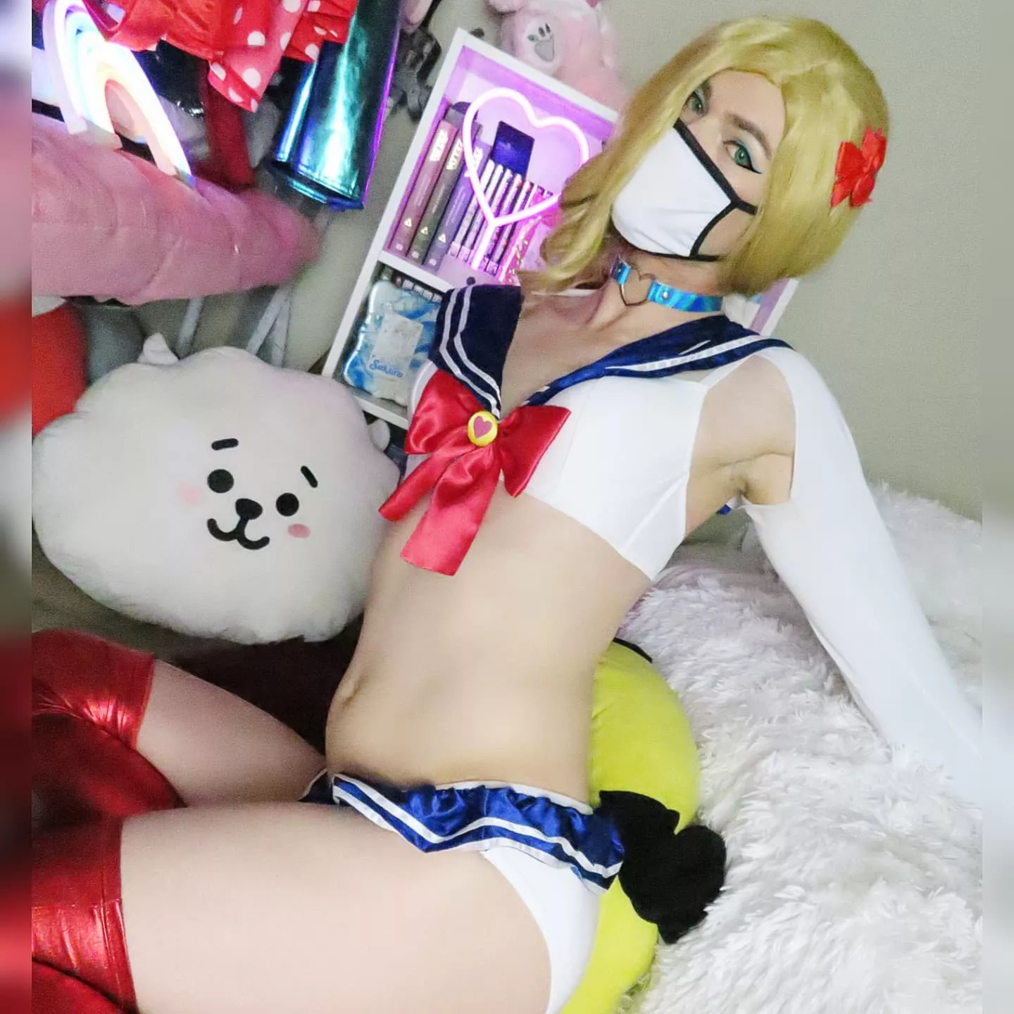 I went from the boy that was afraid to admit I watched sailor moon to the magical girl herself! 🎀🎀🌈🌈😇