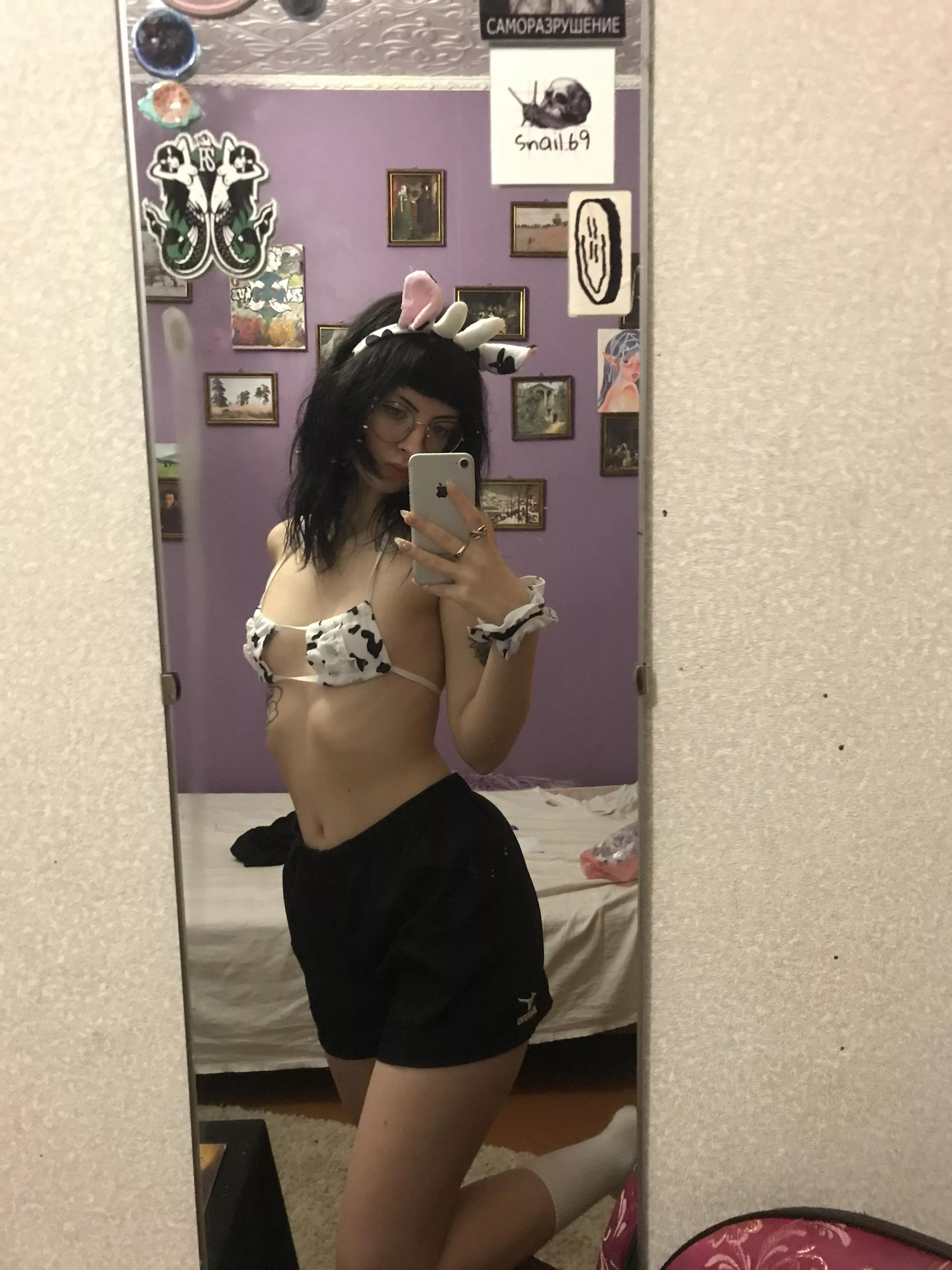 I will fulfill your desires🔥. I am 18 years old, a little girl who is ready to fulfill your requests.💦☺️😈 striptease, masturbation, toys and more I’m waiting for you on my OF🖤🖤🖤