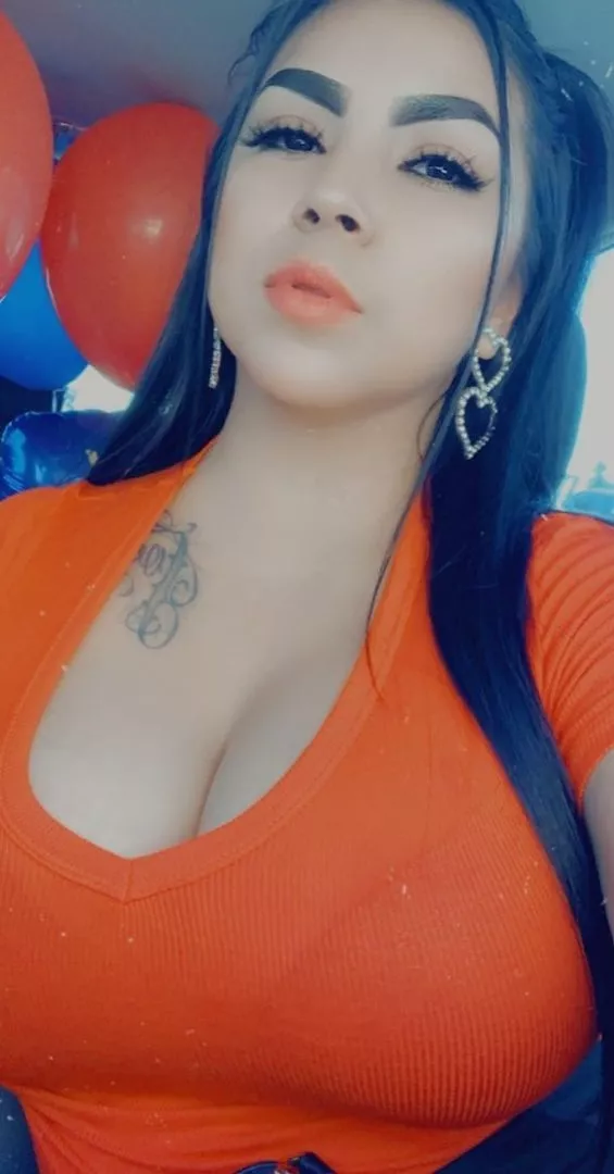 I wish all of you could gangbang my aunt