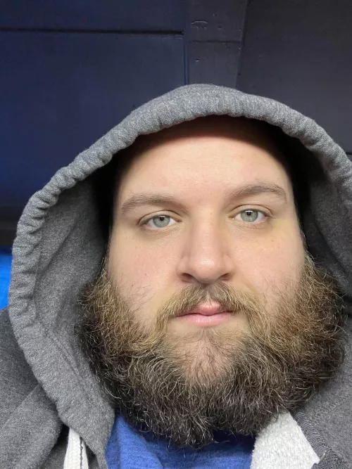 I wish I could find a lady that likes big men with beards like myself. Let’s chat ladies. 30 Louisiana