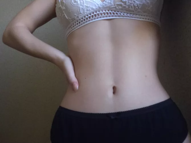 I wish men actually liked brown girls 🥺