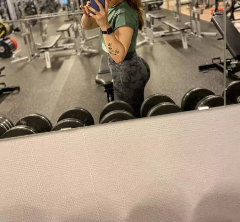 I wish more men approached me in the gym ☺️ I wish more men approached me in the gym ☺️