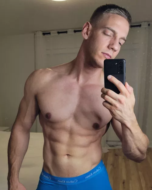 I wish tonight could last forever so we never have to say goodbye๐ I wish tonight could last forever so we never have to say goodbye๐