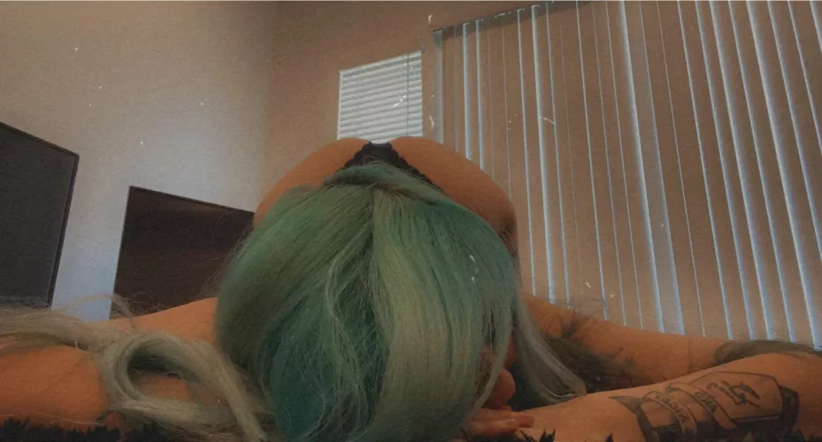 I wish you were behind me ๐ค free link below! I wish you were behind me ๐ค free link below!