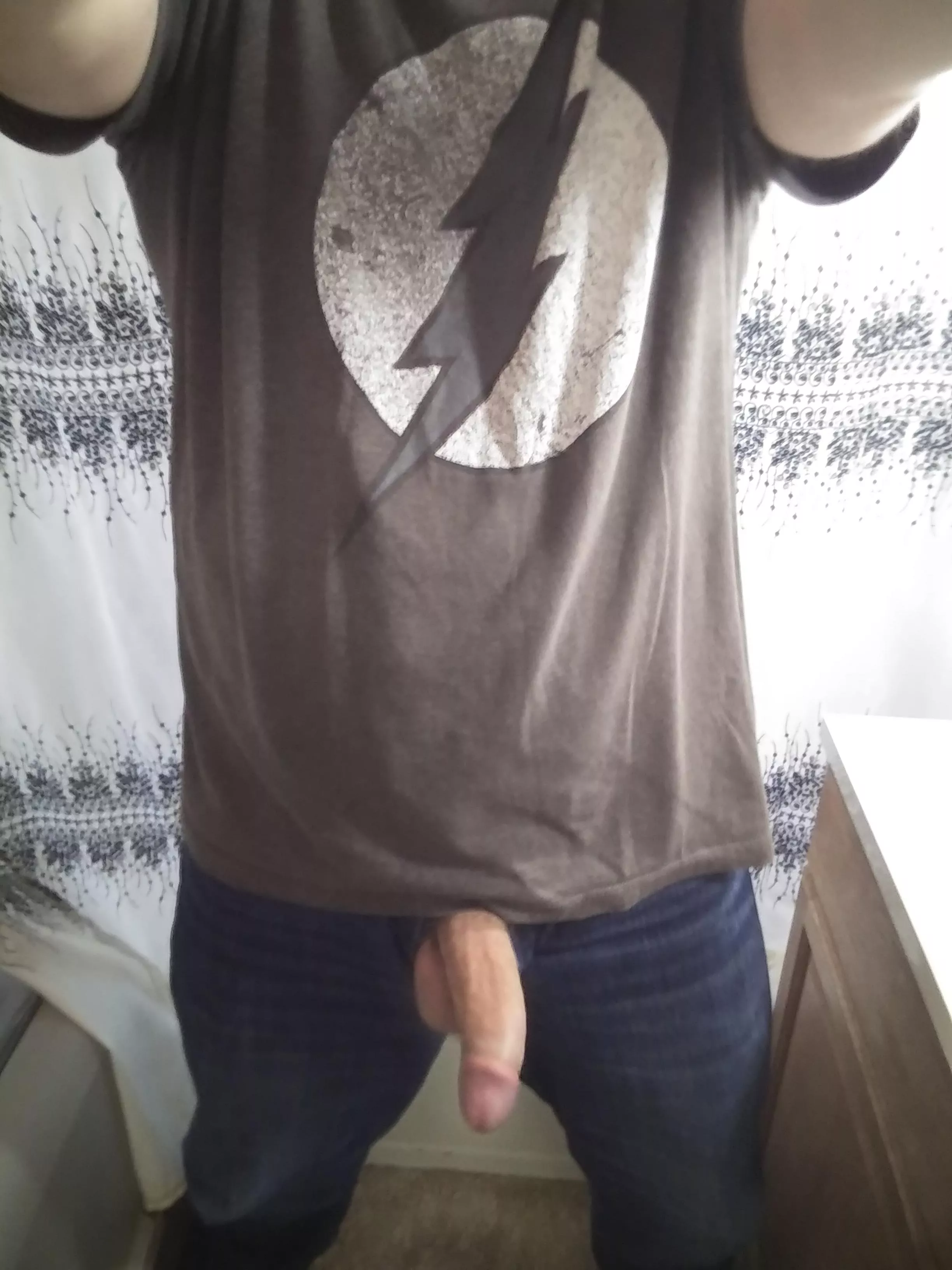 I wonder if my coworkers would mind if I worked like this I wonder if my coworkers would mind if I worked like this