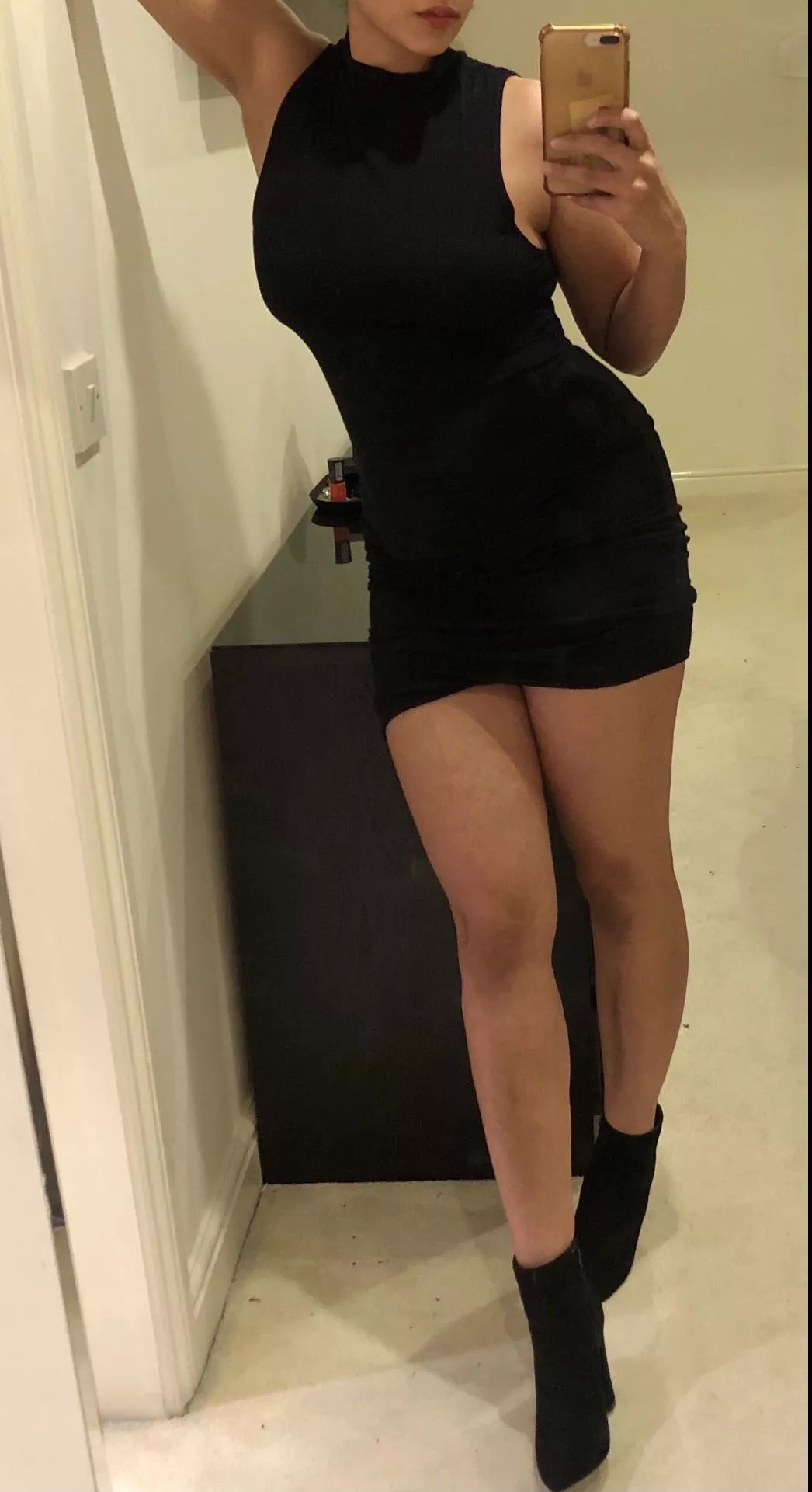 1046px x 1921px - I wore this little black dress with no bra because I love how guys can't  take their eyes off my body ðŸ˜ˆ British Punjabi Indian nudes | Watch-porn.net