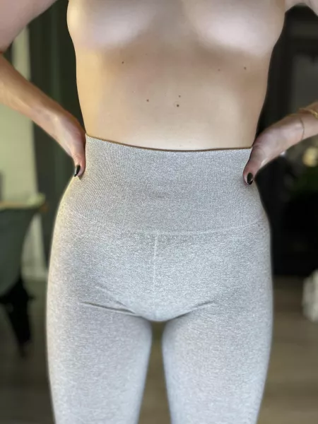 I would like to choose one Redditor for one night in a hotel. Are you that one lucky guy?🤭